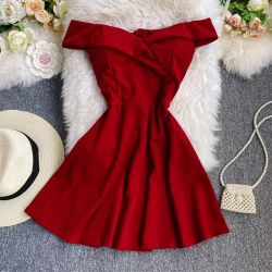 Червена рокля MS3359